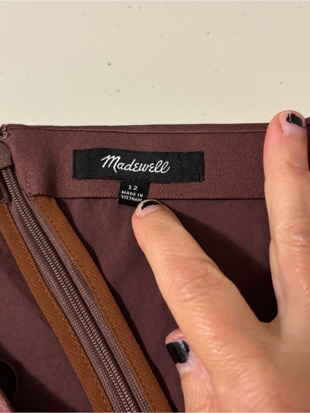 Madewell Bias Cut Satin Slip Midi Skirt Size 12 Washable Mauve Model Off Duty - Picture 6 of 9